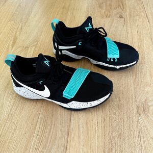 Nike Youth Paul George Basketball Shoes - Size 7